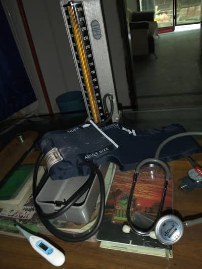 need female nursing assistant for clinic