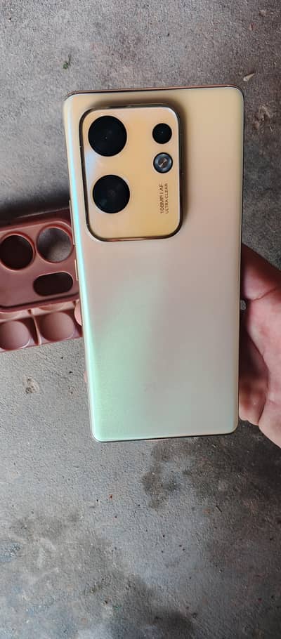 Infinix zero 30 non pta 10/10 condition