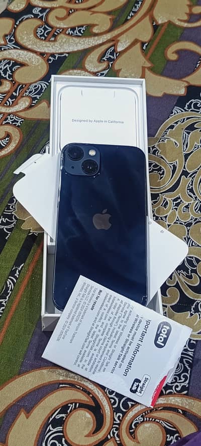 Iphone 13 ( brandnew apple warranty)
