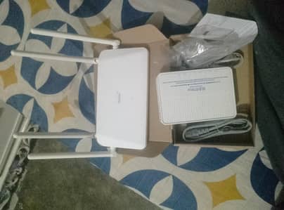 WiFi Router + STB/Modem Device Combo for Sale – Good Condition