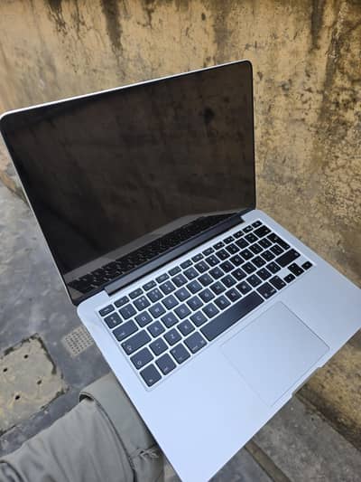 Macbook Pro 2015 | i5 | 13" | 08/256 GB