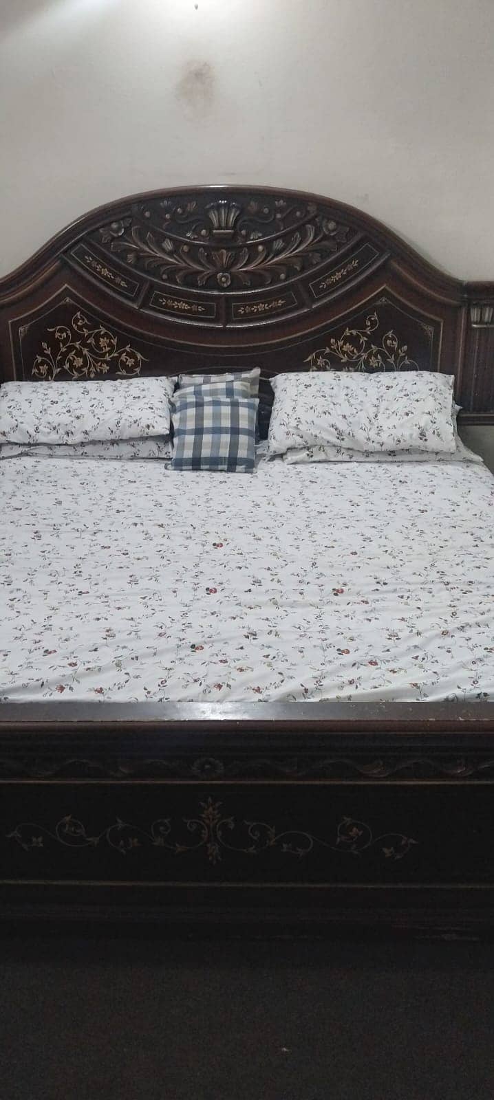 KING SIZE BED 2