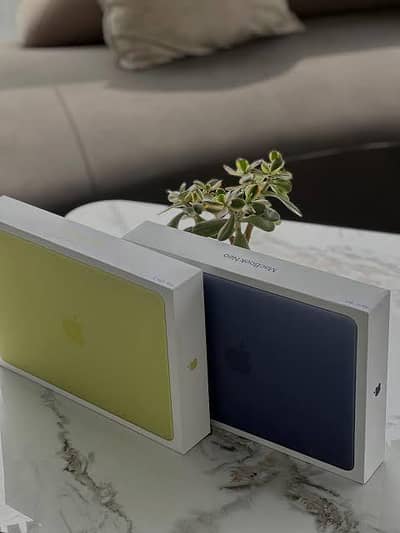 Macbook Neo 13 inch 8GB RAM 256GB SSD