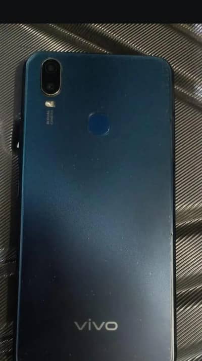 Vivo y11 - 3/32 - Excellent battery timing - 100%orignal