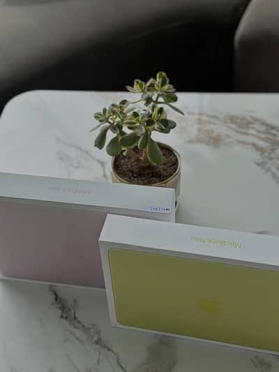 Macbook Neo 13 inch 8GB RAM 256GB SSD