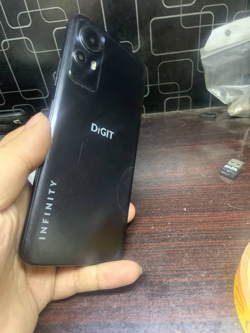 DIGIT  INFINITY 2/32 2