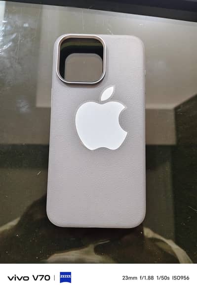 iphone 15 pro max. back cover+ idopter