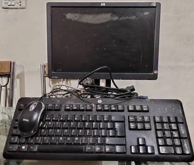 COMPLETE COMPUTER SETUP (desktop+monitor+keyboard+mouse)