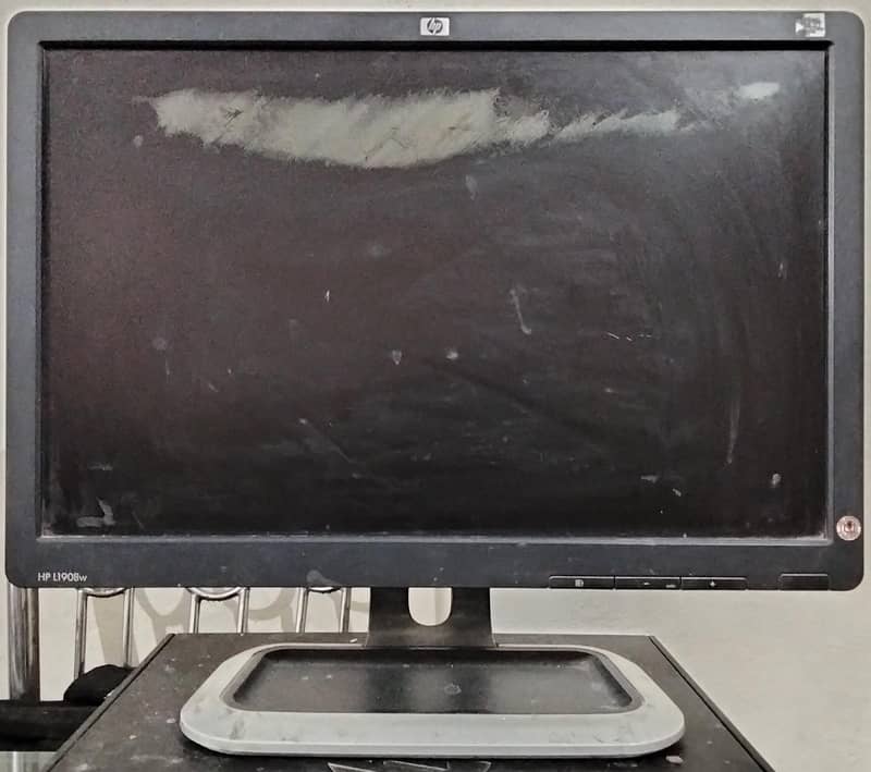 COMPLETE COMPUTER SETUP core I5 (desktop+monitor+keyboard+mouse) 1