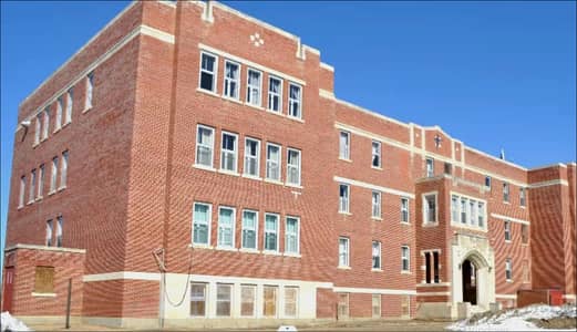 1 lak Sqft University Medical College Building available for Rent