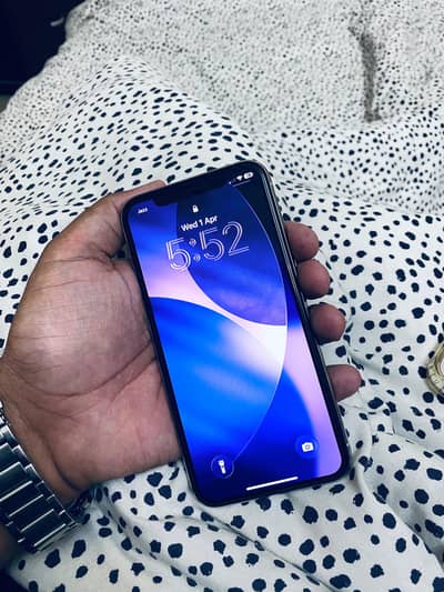 Iphone 11 pro For sale