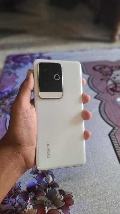 Realme gt 6 new 10/10 condition.