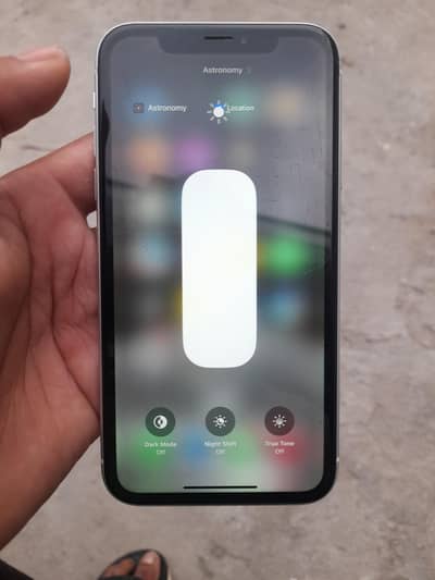 iphone xR non pta lakin  sim galch h 5 maa se chal rahi h  10/8