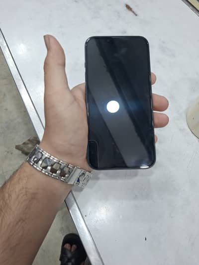 iPhone 14 jv sim locked