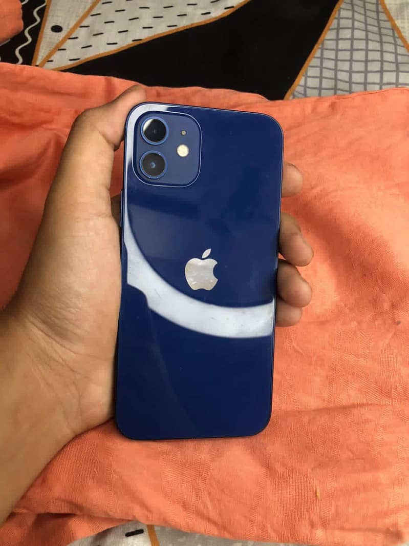 iPhone 12 0