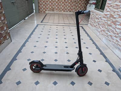 NIYAZI ELECTRIC SCOOTY