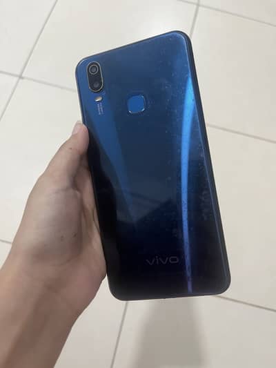 Vivo y11