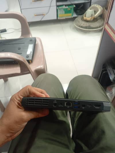 Intel nuc corei7 6700hq 8gbram 256ssd with intel iris graphics.