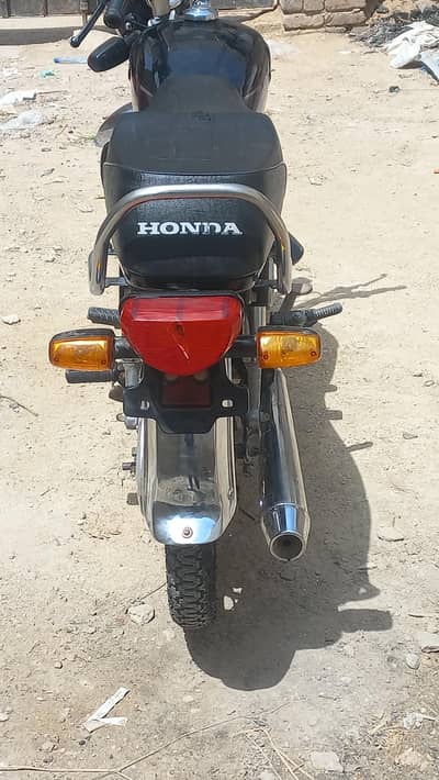 dealer or shorom wale contact nhi karein