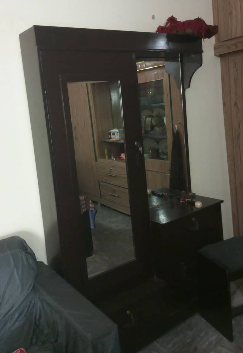 dressing table 0