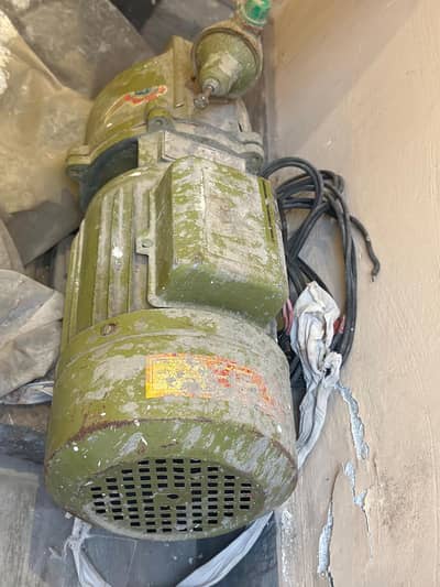 Lasani deep well injector pump