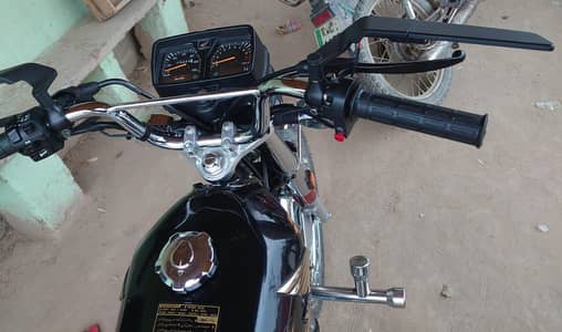 Honda 125 spacial edition self start