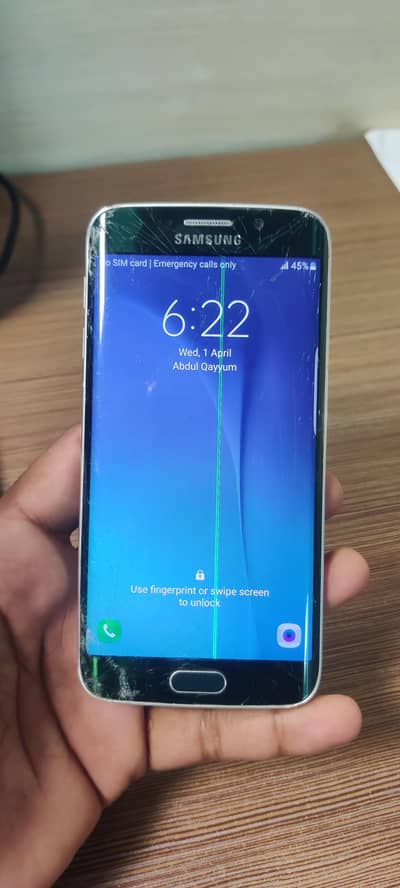 S6 Edge 3/32 -screen broken (lush condition)