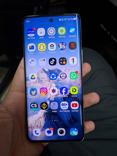 Vivo V40e 5G warranty 18 days left