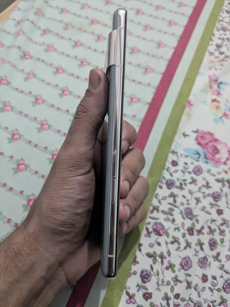 Google Pixel 7 pro 6