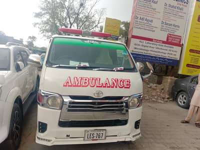 Toyota hiace boxa 2007/13