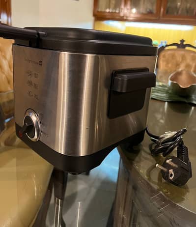 Tarrington House Deep fryer