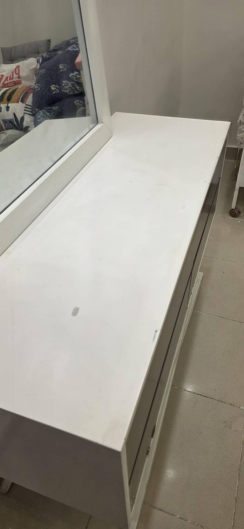 Dressing table + Mirror (ChenOne) 2