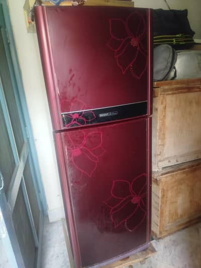 Orient medium size refrigerator