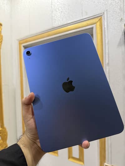 iPad 11th gen Blue 128gb Zero condition Blue