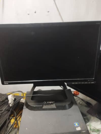 i5 second 4gb 320 gb laptop hard  helalth