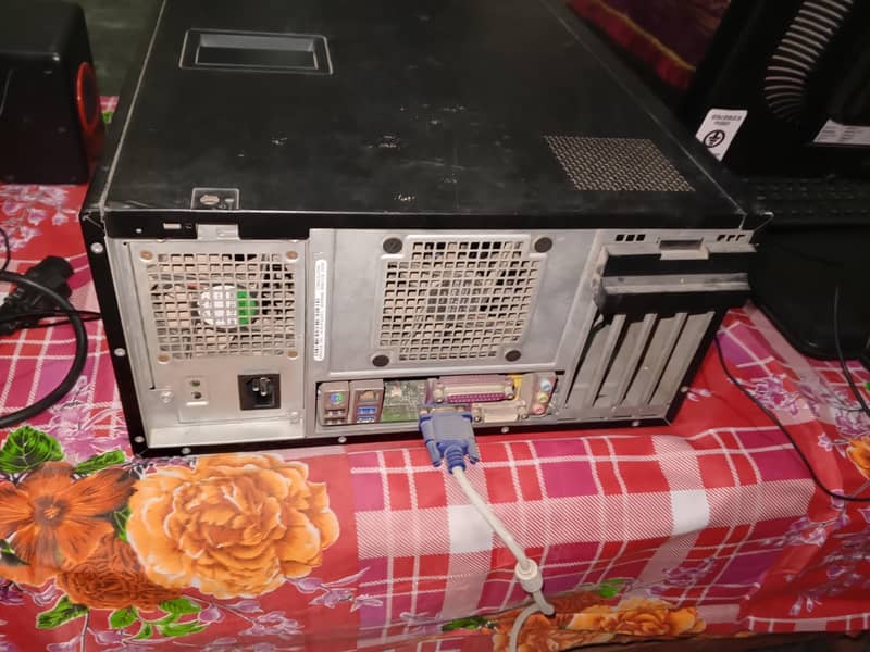 بہت اچھا سیٹ اپ ھے بس پیسوں کی ضرورت ہے اس لیے سیل کر رہا ہوں 6