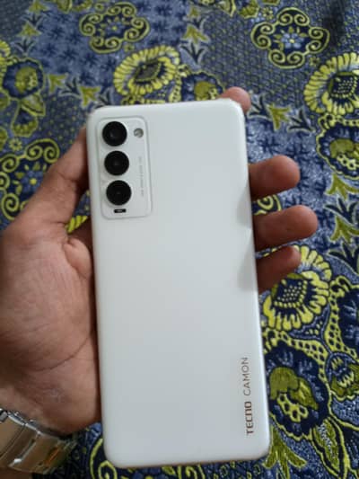 tecno camom18t pta approved 128 Gb with a box and charger