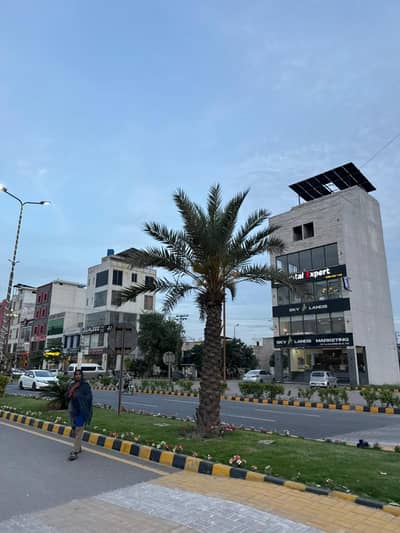 5 MARLA THE WALK COMMERCIAL HOT LOCATION PLOT BEST INVESTMENT FOREVER