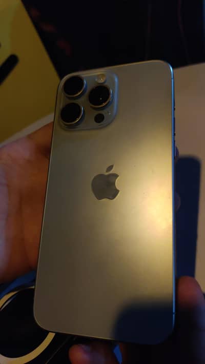 i phone 15pro max  256gb jv