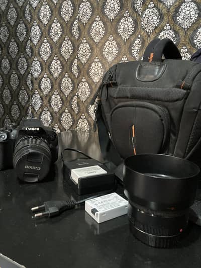 Canon 700D with 50mm lens portrait and 64GB memory card PH 03390024322