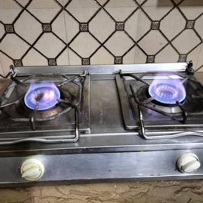 Reliable Heavy-Duty Cooking Stove