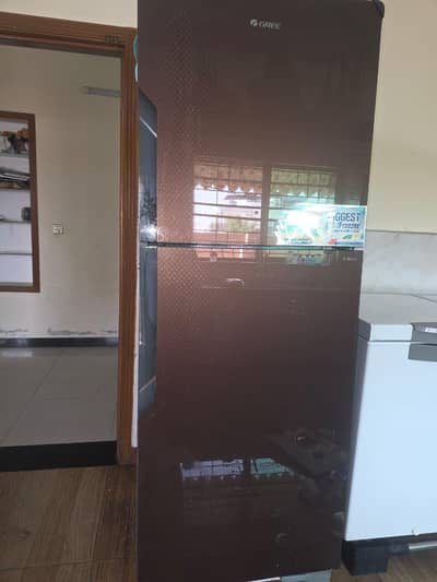 gree full size refrigerator