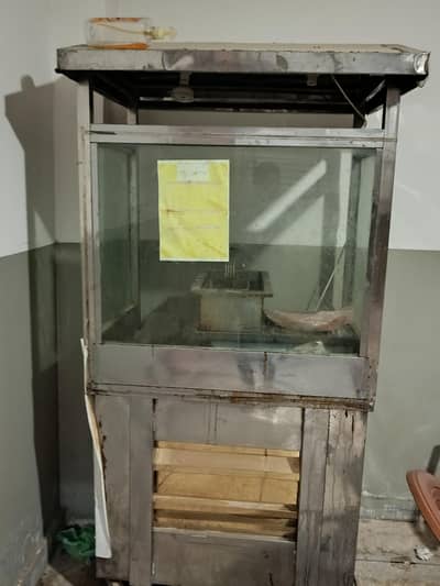 fast food/fries/burger/shwarma counter