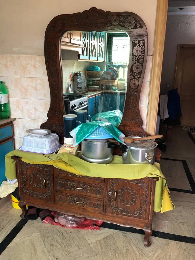 Bed & Dressing table 1