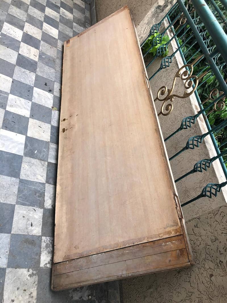 Bed & Dressing table 2