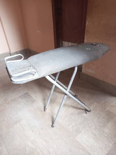 Folding Iron Stand
