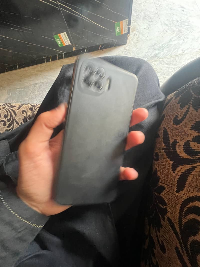 F17 Pro Kami pashi ker lo ga mokay prr 1