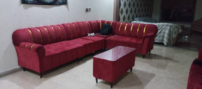 L shaped with table nd 3 seater