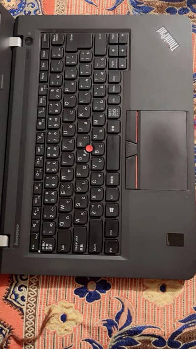 Lenovo Thinkpad laptop 8/300. GB Urgent sale
