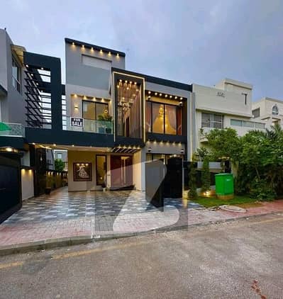 Vip 10 Marla Brand New Ultra Luxury House For Sale In Bahria Town Lahore